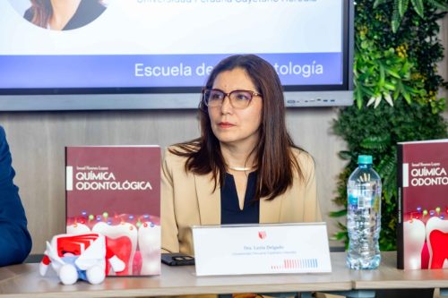 26082026-LR-Presentacion-del-libro-de-Quimica-odontologica-0016